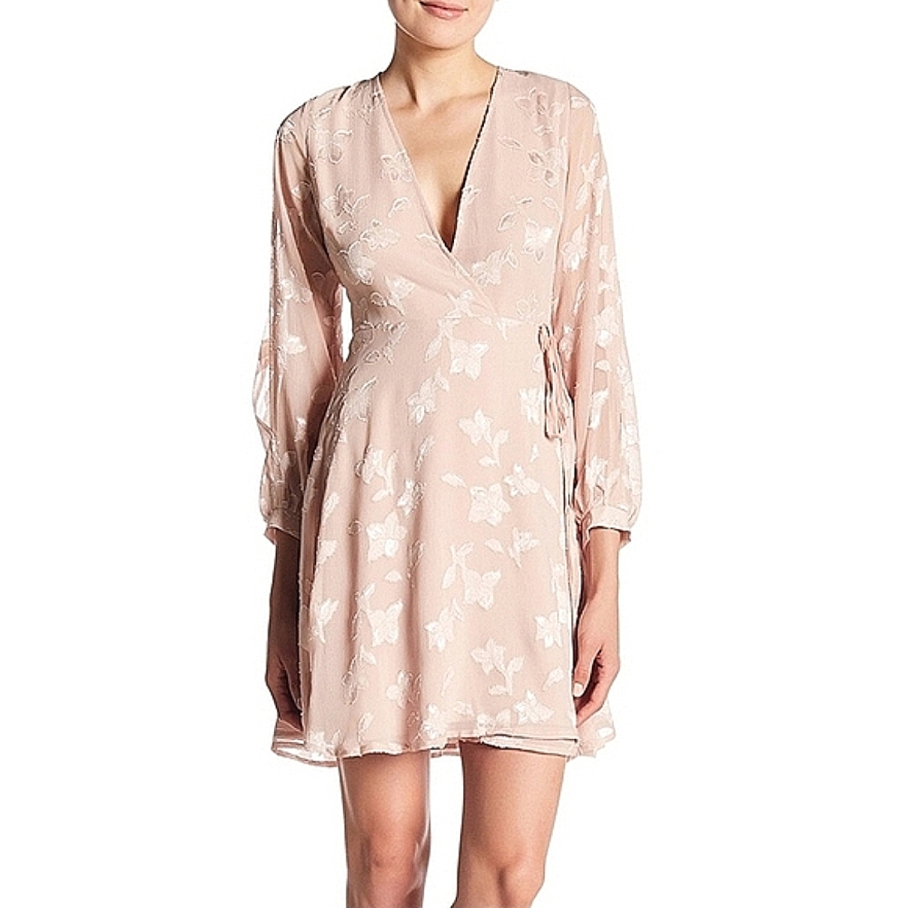 ASTR Wrap Dress Blush Pink Split Sleeve MEDIUM Floral Romantic Coquette